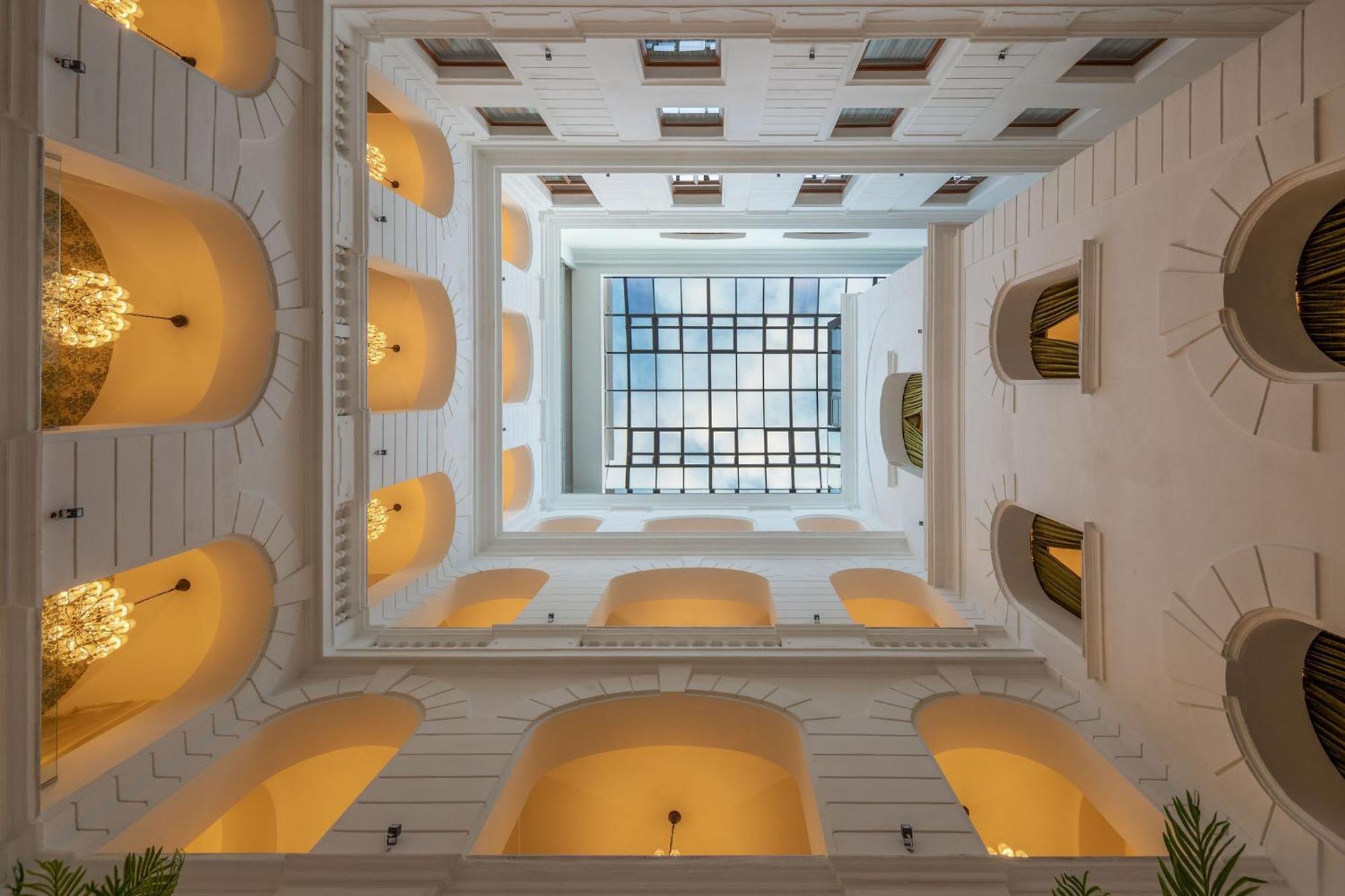Mystery Hotel Budapest, Preferred Hotels & Resorts — Photos 2